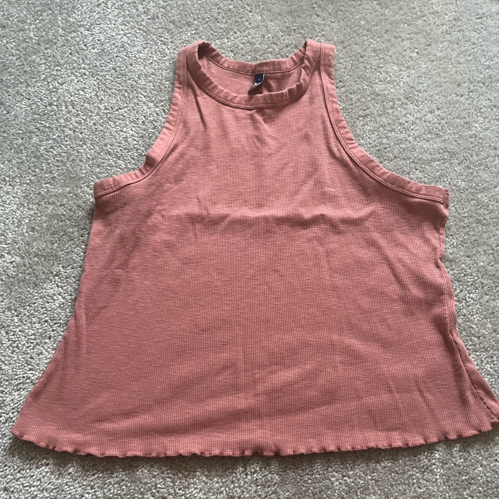 Razor back cropped tank